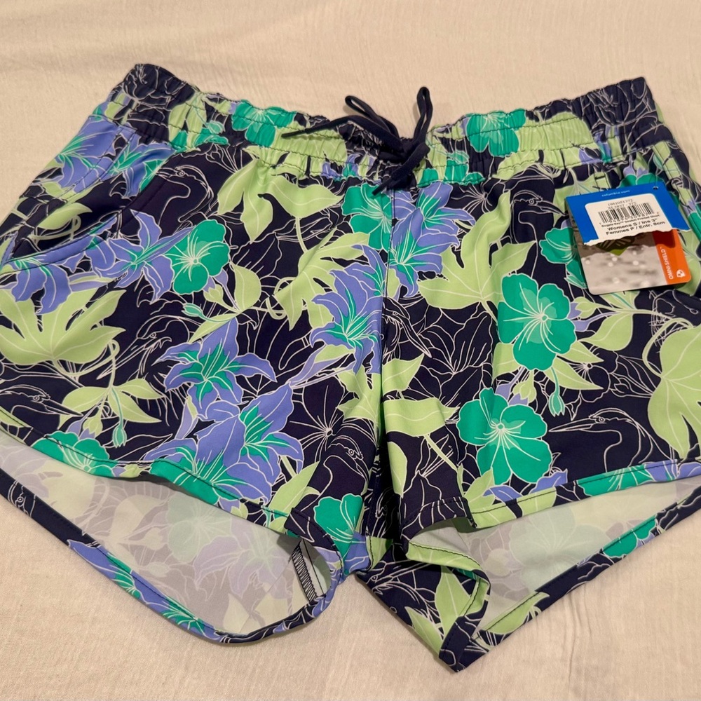 Columbia Women's Lakeshore Floral Bogata Bay Stretch UPF 50 Print Shorts